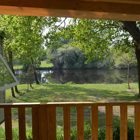 مكان تخييم Mobil Sainte-Reine-de-Bretagne