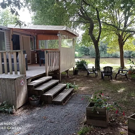 Mobil مكان تخييم *