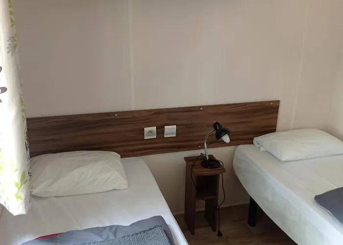 אתר קמפינג Mobil Sainte-Reine-de-Bretagne